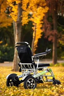 Elektrický invalidný vozík Airwheel H3T Diaľkovo ovládaný až na 20m 29,5 kg